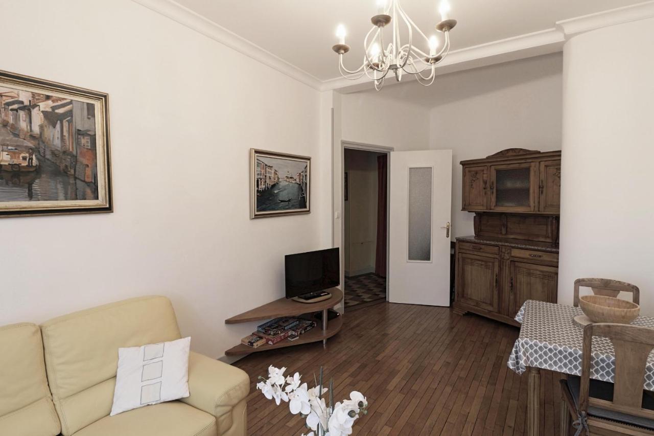 Le Family Lodge 2 Chambres 4 Personnes Classe 3 Etoiles Annecy Exteriör bild